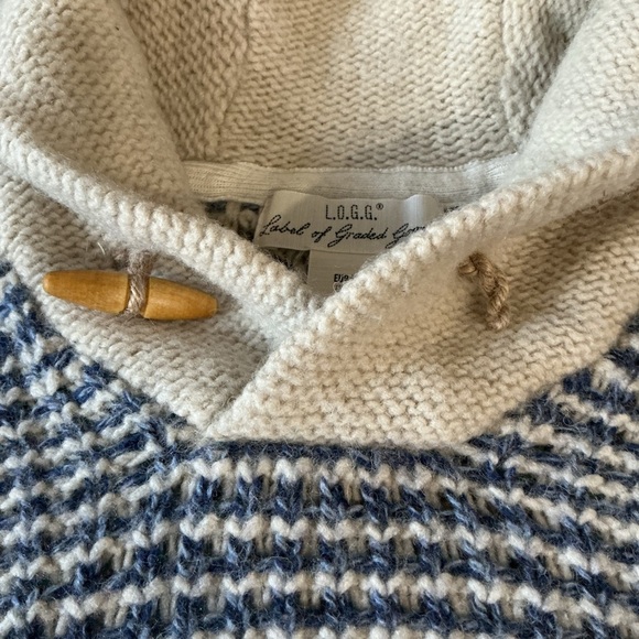 L.O.G.G. Cream and Blue Knit Sweater Wood Closer Detail Front Pocket - Picture 6 of 9